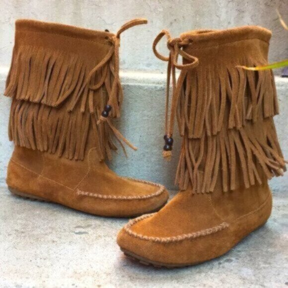 Minnetonka (6) Cognac Suede Tramper Mid-Calf Double Fringe Moccasins Boots - Picture 1 of 8